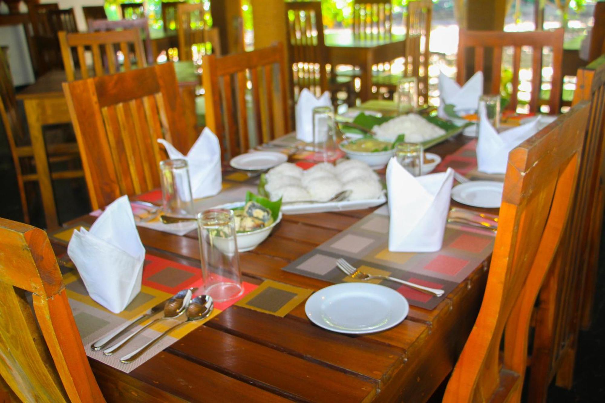 Ceylon Amigos Eco Resort Sigiriya Exterior photo